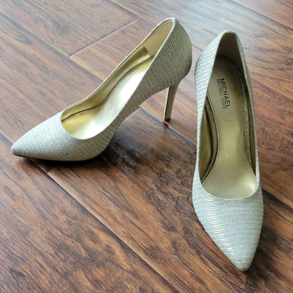 Michael Kors Alina Gold Glitter Pump